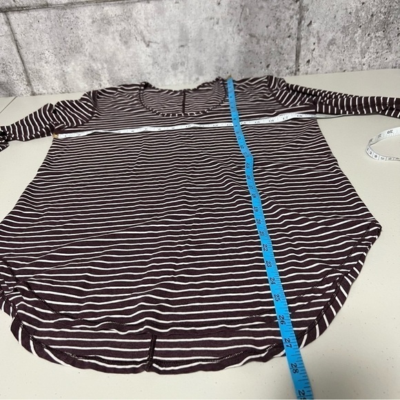 Lululemon Yogini 5 Year Long Sleeve Tee Stripes - Picture 6 of 7